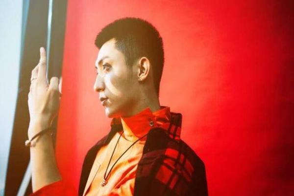 非主流剧出道，如今票房人气双双丰收妥妥成为当红辣子鸡