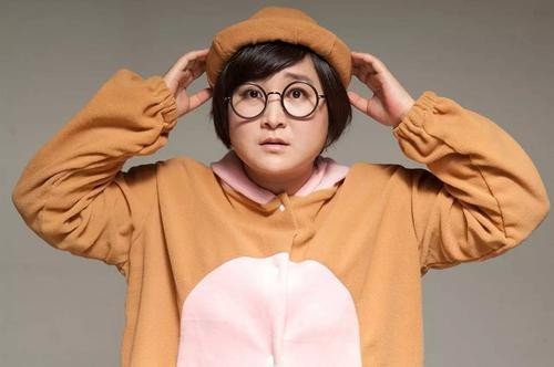 整个娱乐圈就没有贾玲“撩”不到的男明星，如果有，那就是沈腾了
