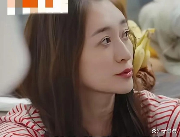 没有对比没伤害！瞧秦海璐，才知道李小冉为何遭网骂！