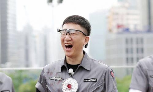盘点娱乐圈那些很有综艺感的艺人,邓超垫底上榜,第一竟然是他!