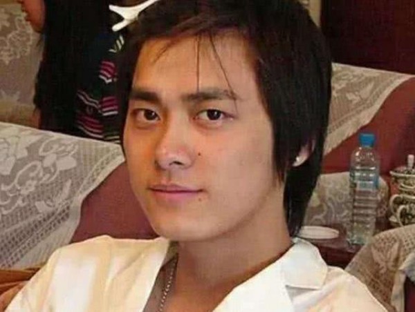明星刚出道的样子：杨幂方出了天际，杨颖不忍直视，靳东小奶狗？