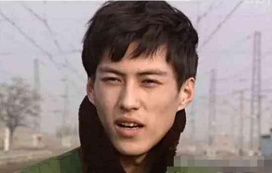 明星刚出道的样子：杨幂方出了天际，杨颖不忍直视，靳东小奶狗？