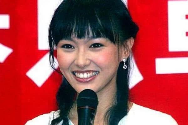 明星刚出道的样子：杨幂方出了天际，杨颖不忍直视，靳东小奶狗？