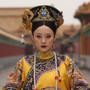 巾帼不让须眉 娱乐圈中的优秀女模范