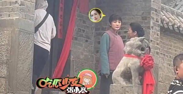 杨幂现场拍戏，穿破旧棉袄挑战农村妇女角色，出演感动人心