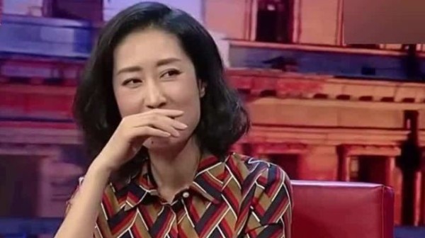 刘敏涛谈对未来对象标准，谈到中途流泪，金星帮擦眼泪好暖心！