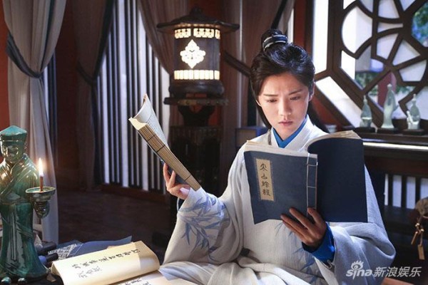 《择天记》制片人以该片为例向我们介绍制作成本的科学比例,并辟谣鹿晗高片酬的传闻。