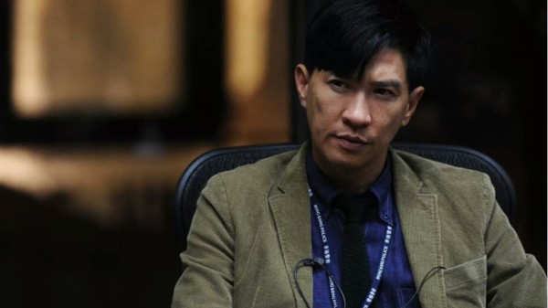 张家辉名场面：当着鲁豫的面，再次还原了“渣渣辉”