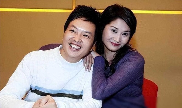 明星爆出的内幕：恶心内情，陪吃陪睡只是冰山一角