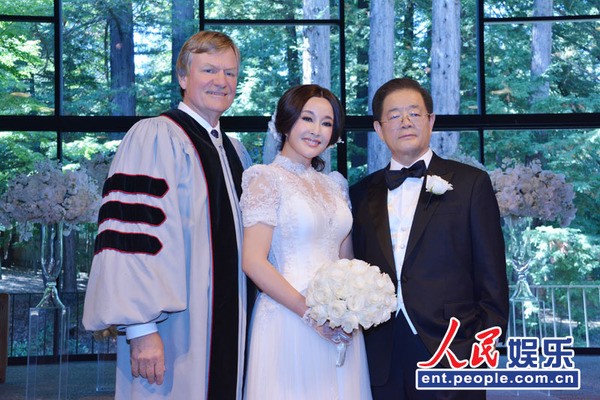 刘晓庆奢华婚礼曝光丈夫身份揭秘 回顾四段婚史