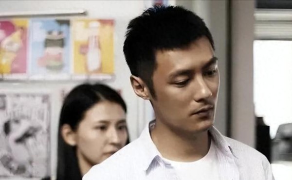 从打架到支持港独，这位明星这样自毁前程？