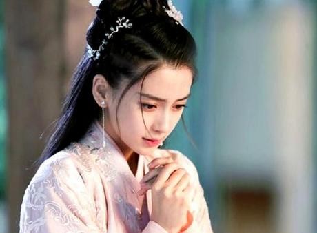 娱乐圈5不要:不和胡歌过生日,不和张艺兴聊天,更不和杨颖演戏
