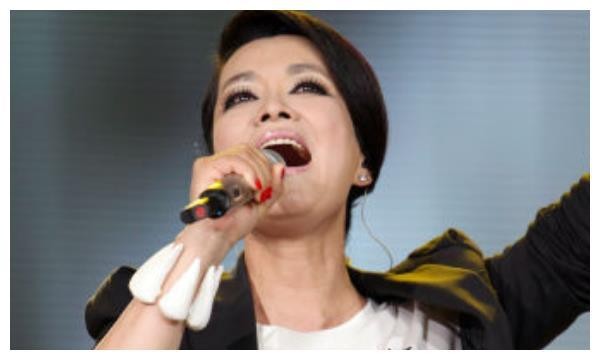 “打死”不同台的明星，有一对世仇，最后一对积怨太深！