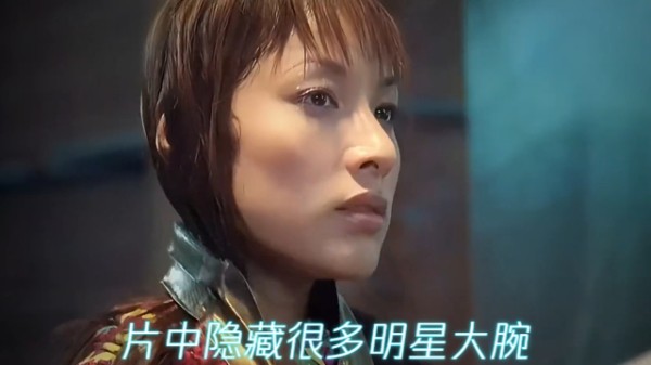《新警察故事》片中隐藏很多明星大腕，陈奕迅开小货车撞伍佰