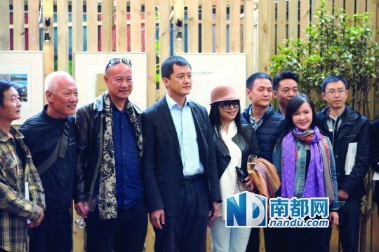 李亚鹏出席活动