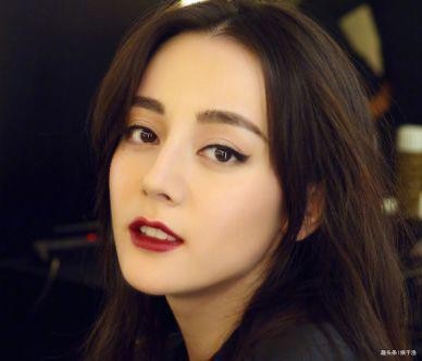 娱乐圈最红5位女星，杨幂郑爽热巴关晓彤赵丽颖，你最喜欢哪一位