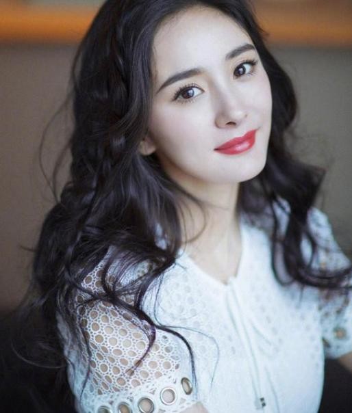 最受欢迎的十大女演员：baby、杨幂、赵丽颖输给她！