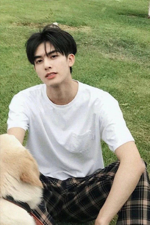 宋威龙夜御三女？陈飞宇事件后续？有艺人当众被抓？黄景瑜许魏洲因爱生恨？秦岚不婚主义？