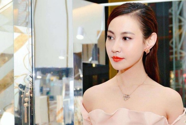 恋爱结婚后事业断崖式下滑的八大明星，你觉得谁最可惜？