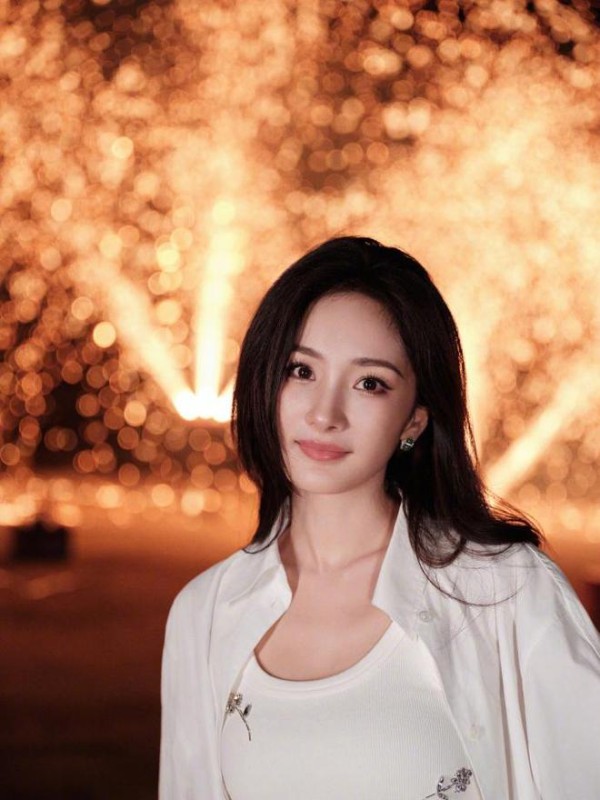 85花离婚后，杨幂转型失利，杨颖事业受挫，赵丽颖却直接飞升！