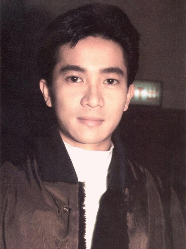 粤语歌坛十大殿堂级男歌手排名，歌神稳居第一，刘德华上不了榜！