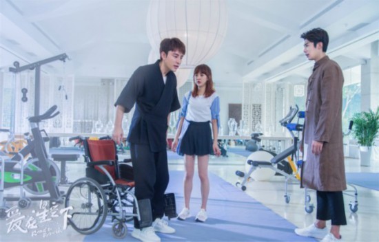 《爱在星空下》贾乃亮陈意涵携手度人生低谷