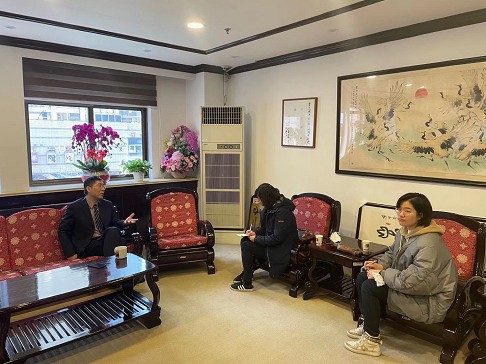 小场地上的体育大文章——解放日报记者对穆校长专访