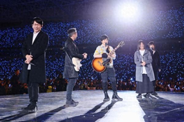 五月天合体大咖天团！　台下惊见1巨星「突袭爆料」