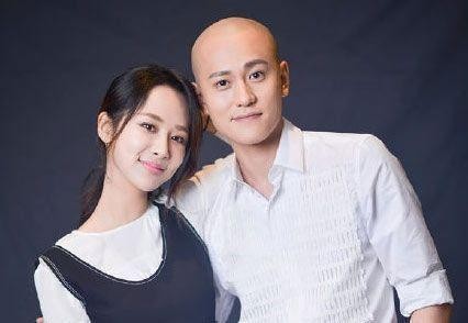 娱乐圈中又一对模范情侣宣布复合, 网友直呼: 兜兜转转还是你