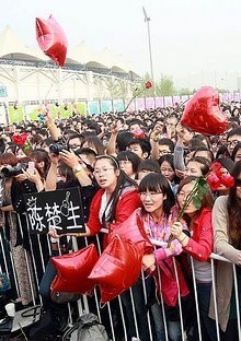 独家评论：五一音乐节三足鼎立 大牌时代来袭