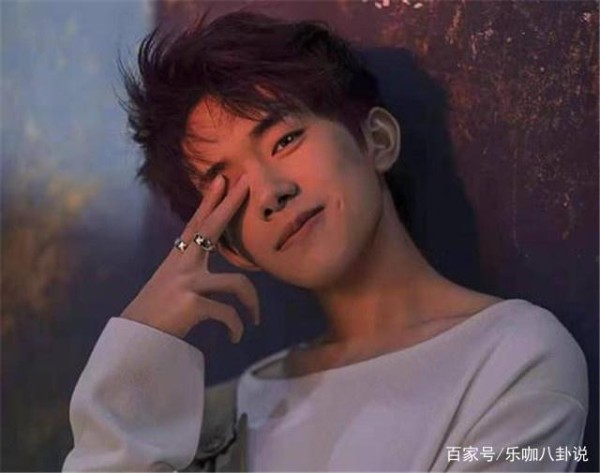 明星人气排行榜，易烊千玺才第三，鹿晗第二，第一竟然是他！
