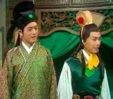不跑龙套难成巨星，看看巨星们当年的龙套模样