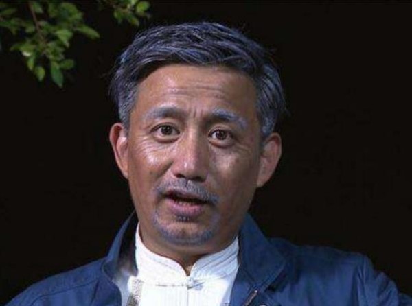 4位明星的“老年照”，蒋欣认不出，黄磊很逼真，黄晓明惊人
