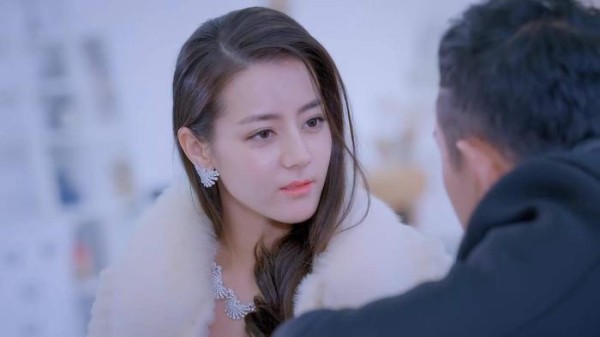 凭借一部作品火很多年的女星，赵薇第八，孙俪第五，郑爽排第几？