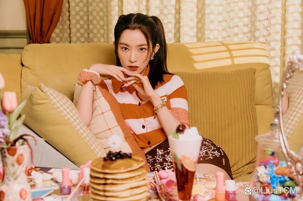 Red Velvet Irene在女偶像排行榜中排名第二，人气稳定