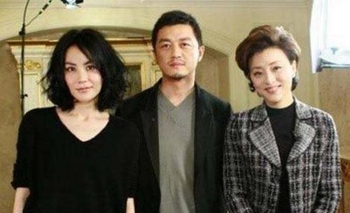 王菲首次公开离婚原因，难道是因为嫣然基金看不起李亚鹏？