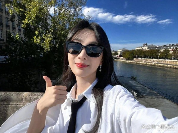 杨紫新照难逃土味？如何让明星在时尚领域站稳脚跟