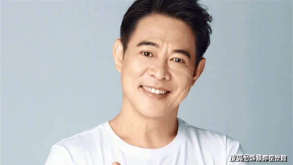 李连杰罕见曝光“神秘二女儿”真面目，35岁超狂职业令全网炸锅