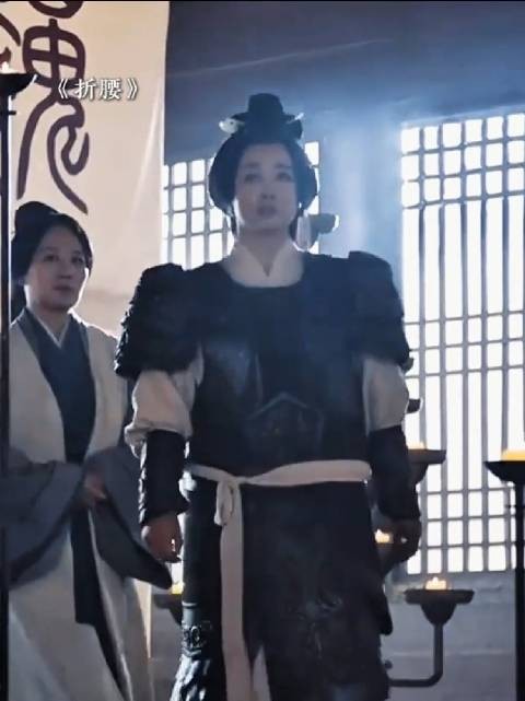 刘晓庆不愧是老演员，这气场太强大了！