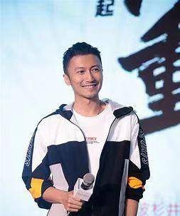 谢霆锋是华语乐坛的绝对巨星，也是娱乐新闻的长期热门人物