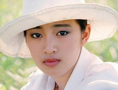 饰演过“傻子”的4位明星：郑则仕最经典，而他却演了一辈子！