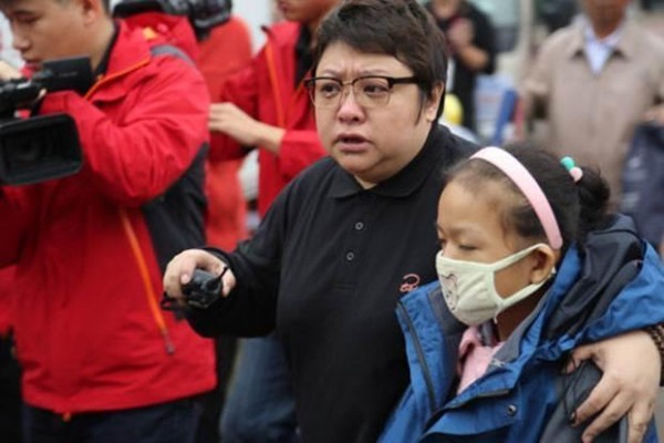 韩红捐款反被骂，一气之下曝出所有明星捐款金额，有人捐1000