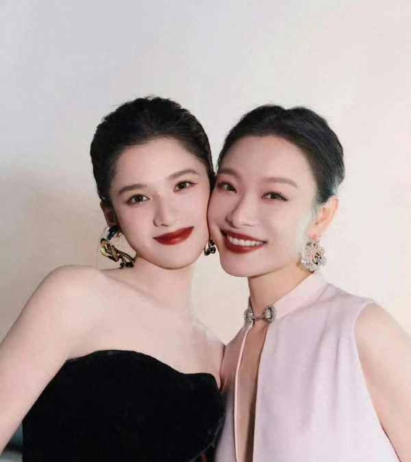 一些女星的合影 萦绕着不疾不徐的幸福与温柔