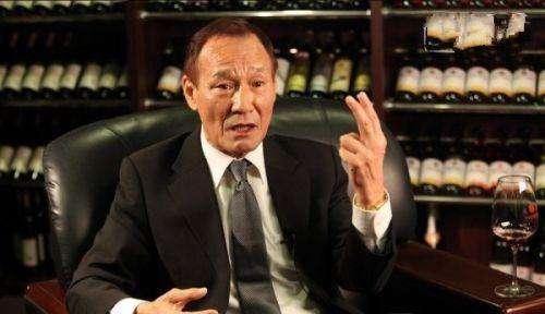 四位明星评价李小龙，前三位赞不绝口，甄子丹：能打赢他的人很多