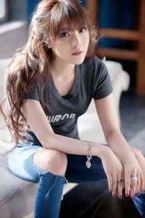 谁给戴燕妮报的名_"从女团到全能女王，戴燕妮的跨界之路：娱乐圈的下一个奇迹？"