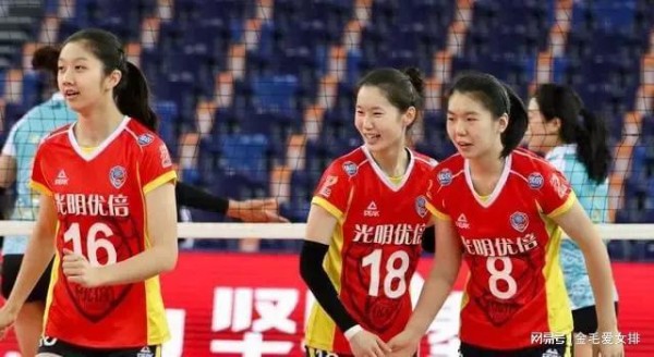 上海女排小组第一却最后第五收官，新人有特点但老将无培养价值