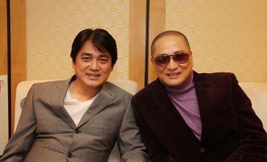 娱乐圈让人出人意料的7对亲兄弟，最后三兄弟三个姓