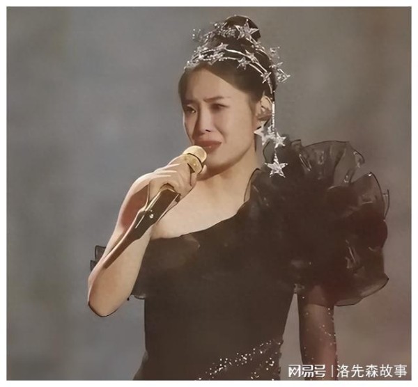 著名乐评人力挺刀郎：云朵忘恩负义，对不起师父师娘