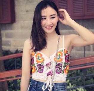 介绍几位体育界的美女明星，有没有你心中的女神？