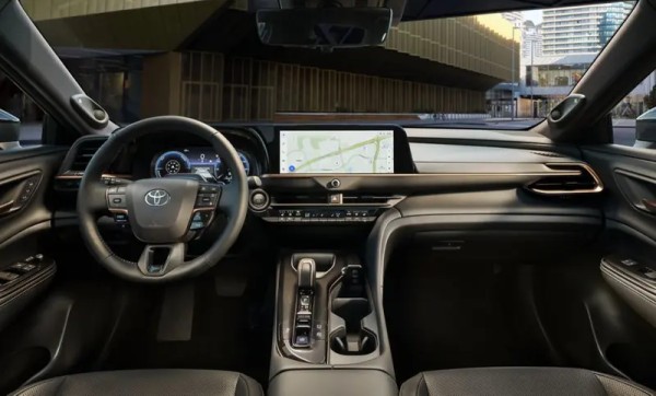 https://tmna.aemassets.toyota.com/is/image/toyota/toyota/vehicles/2025/crownsignia/mlp/owners-video/CRS_MY25_0017_V001_desktop_new.png?fmt=jpeg&fit=crop&wid=1008